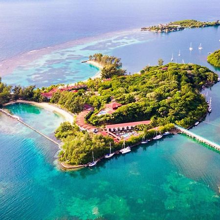 Fantasy Island Beach Resort And Marina First Bight Екстериор снимка