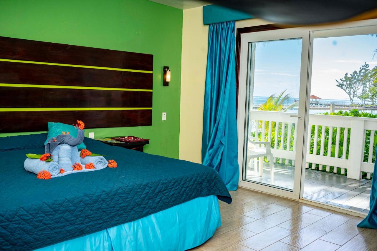 Fantasy Island Beach Resort And Marina First Bight Екстериор снимка