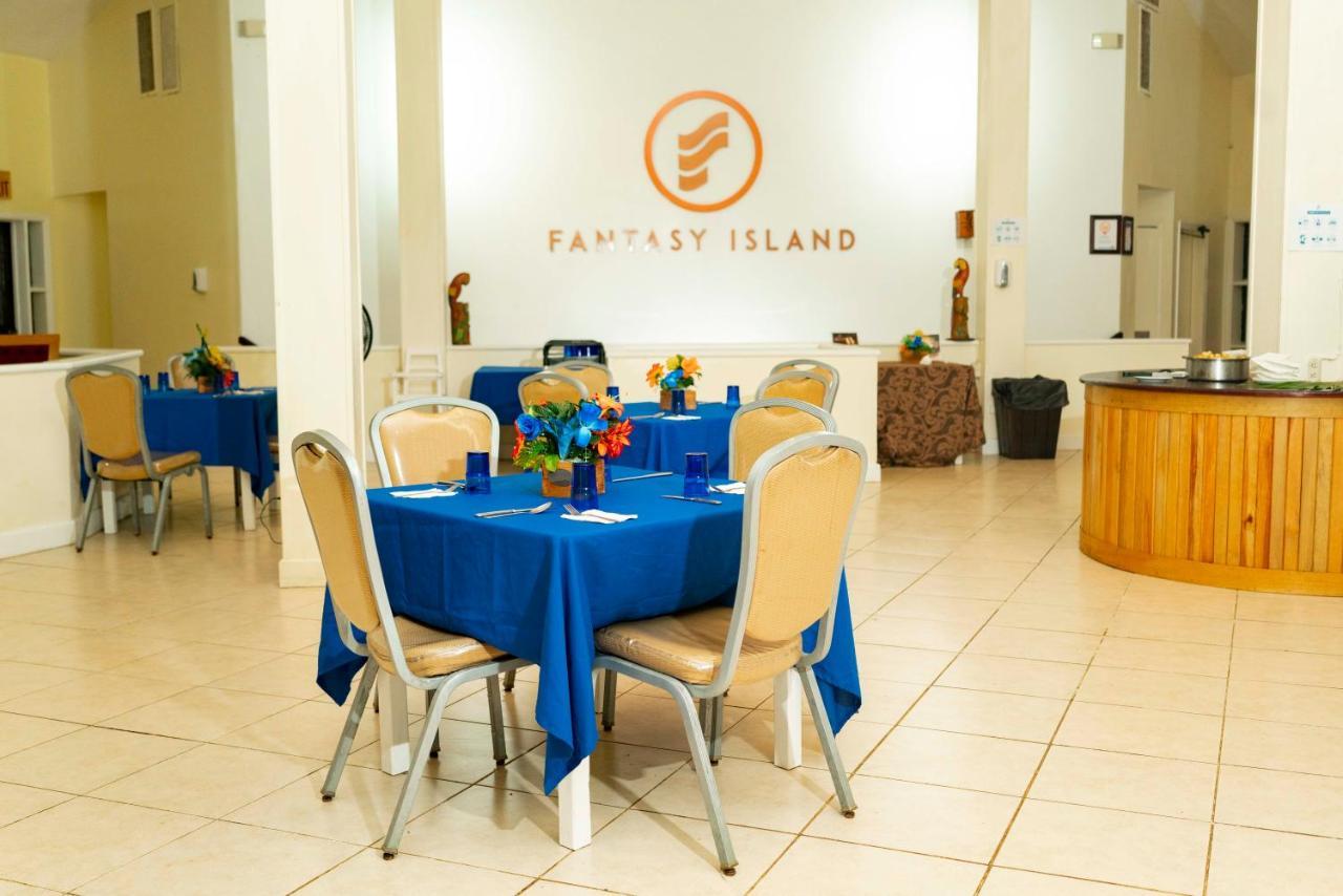 Fantasy Island Beach Resort And Marina First Bight Екстериор снимка